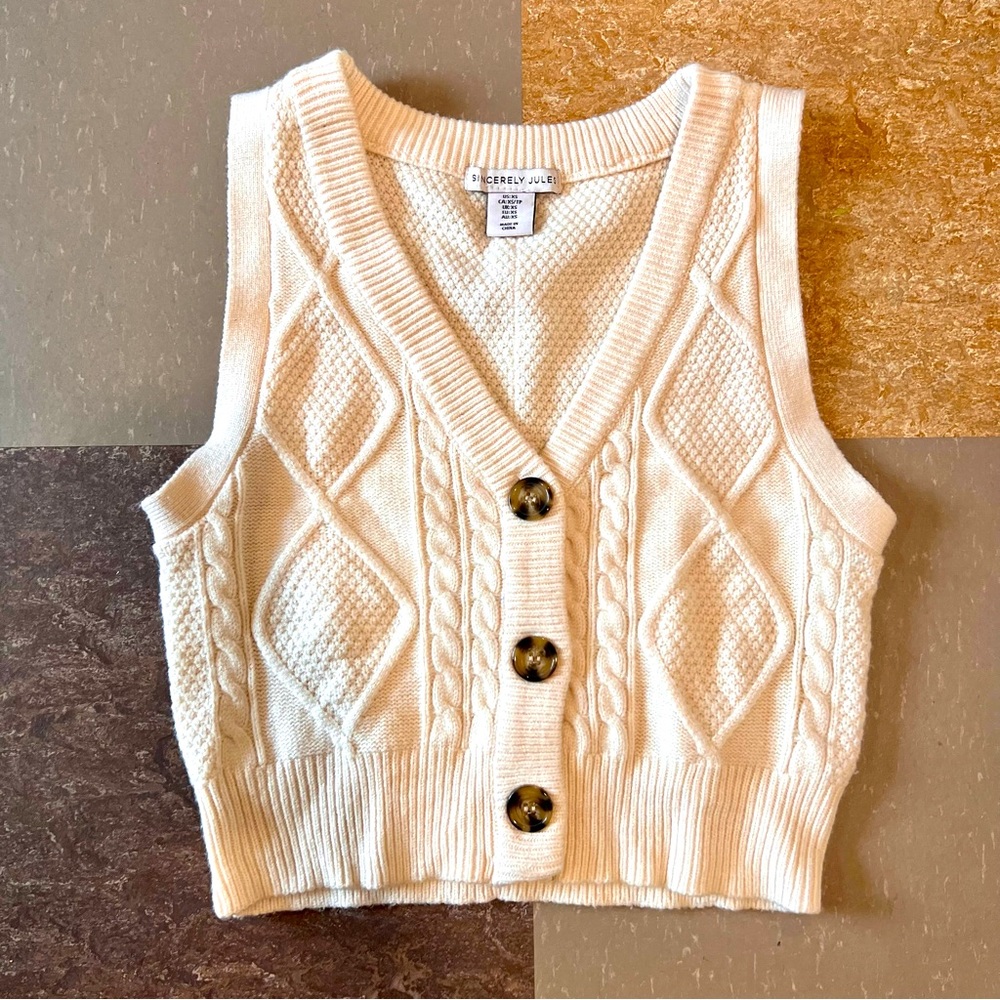 Sincerely Jules Off White Sweater Tortoise Shell Buttons Up The Front XS